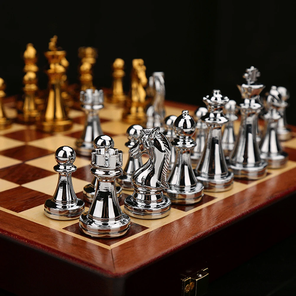 Metal Medieval Chess Set with  - Magnetic Travel Chess 评论和价格